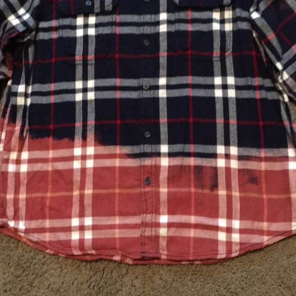 Custom design flannel shirt “Farm Fresh Eggs” Sz Large - Picture 3 of 16